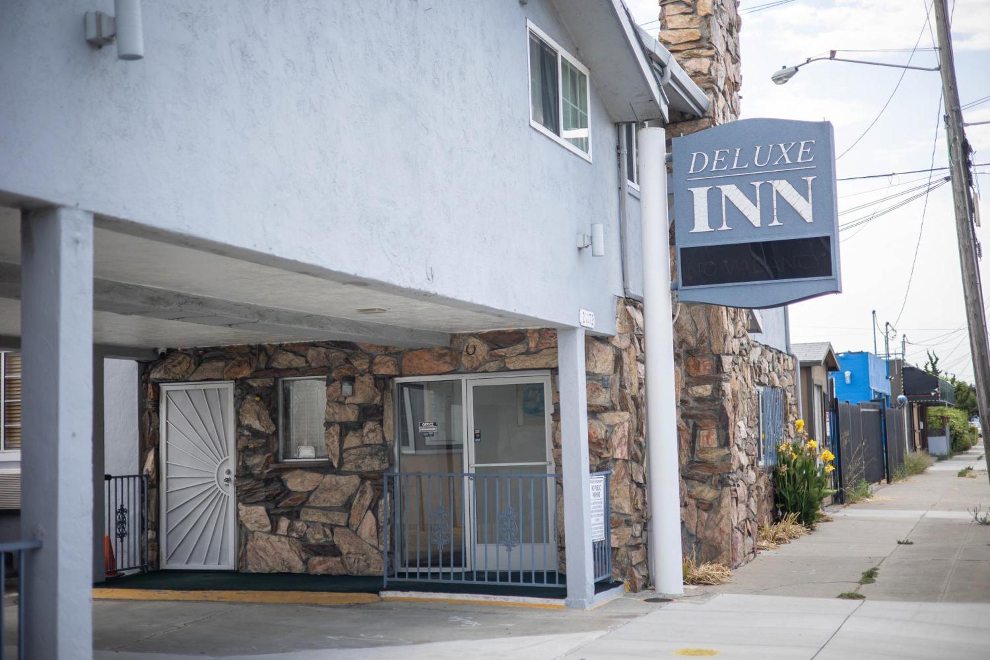 Deluxe Inn Hayward Exterior photo